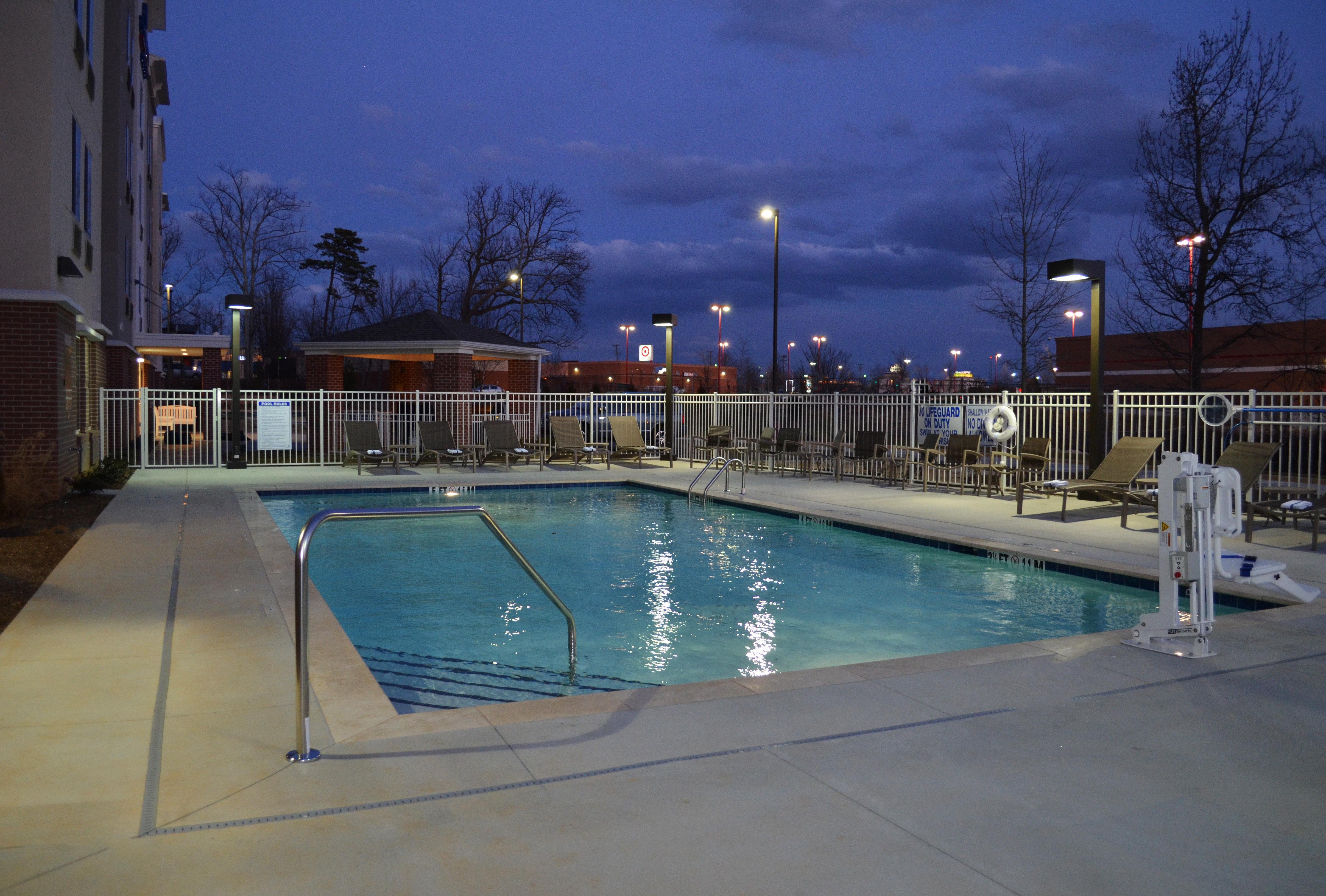 Candlewood Suites Greenville, An Ihg Hotel Exterior photo